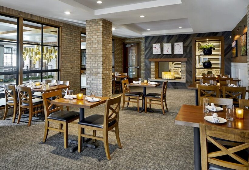 The Hotel Landing