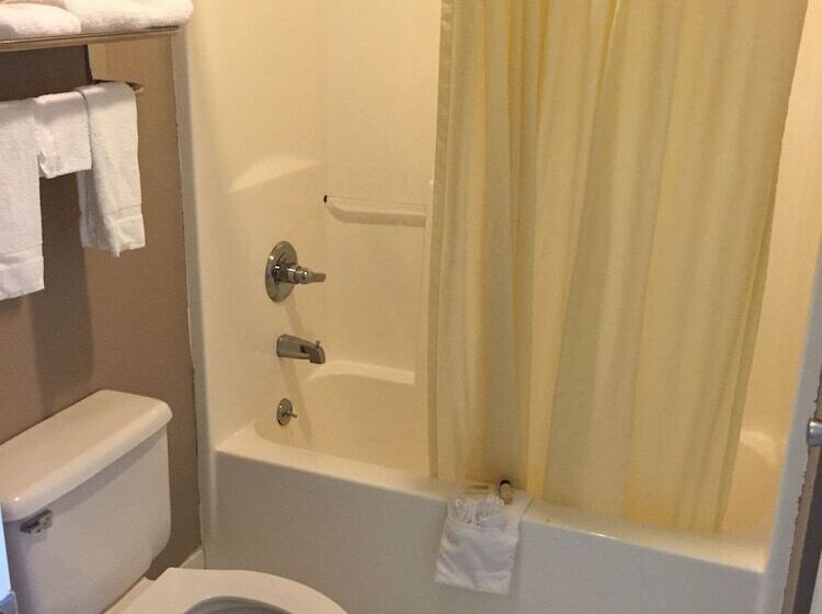 فندق على الطريق Deerfield Inn New Johnsonville