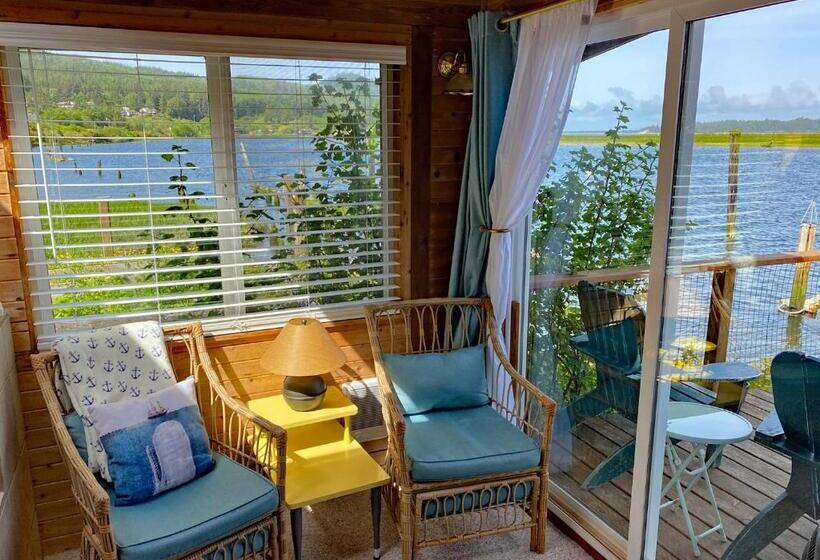 모텔 Wheeler On The Bay Lodge And Marina