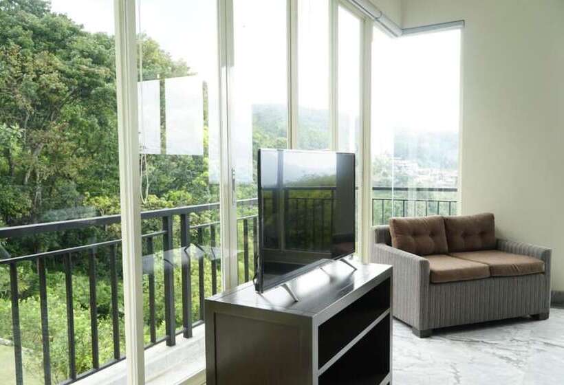ペンション Arainn Bed & Breakfast Tretes Prigen By Ecommerceloka