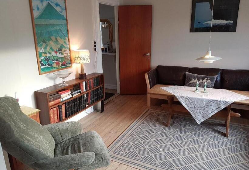 פנסיון Budget Guesthouse Borgustova