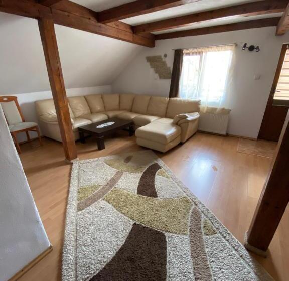 膳宿费 Casa Floare De Colt