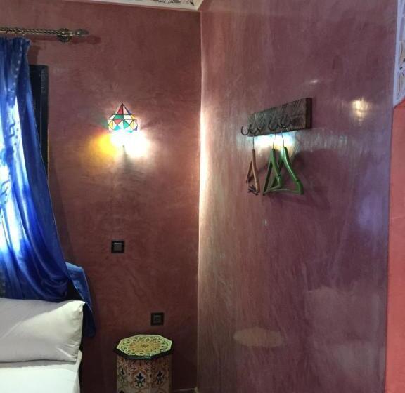 بنسيون Dar Marwa