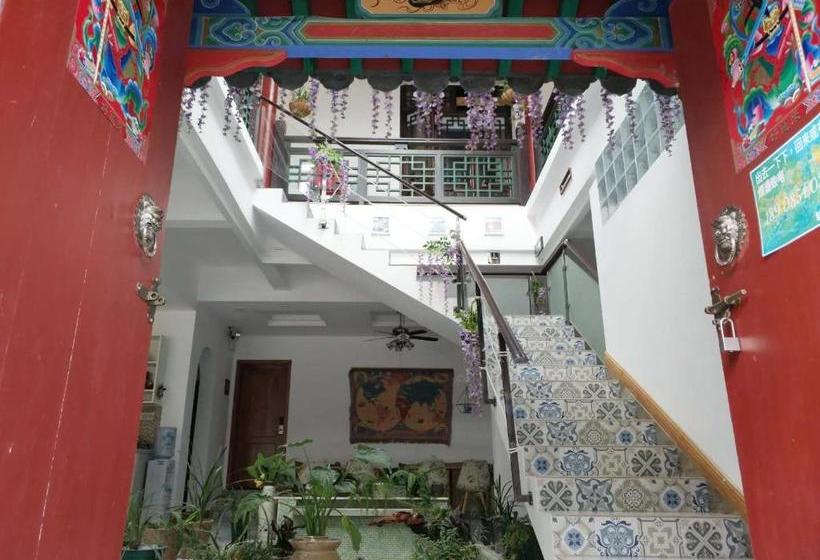 펜션 Emerald Adventures Guesthouse