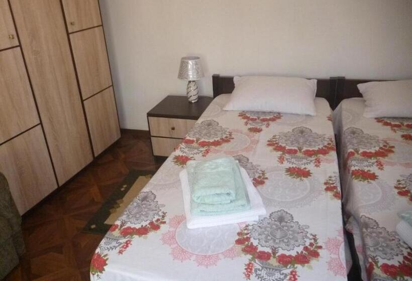 پانسیون Guest House Elena