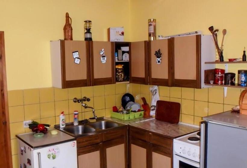 پانسیون Guest House Little Heaven