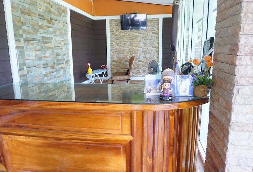 פנסיון Happy Resort Phang Nga