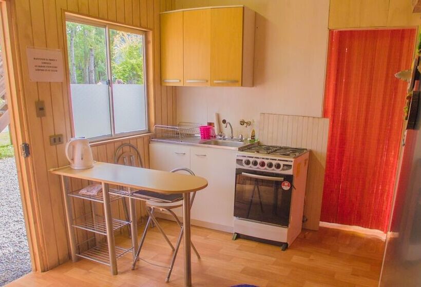 Пансион Hostal Eluney