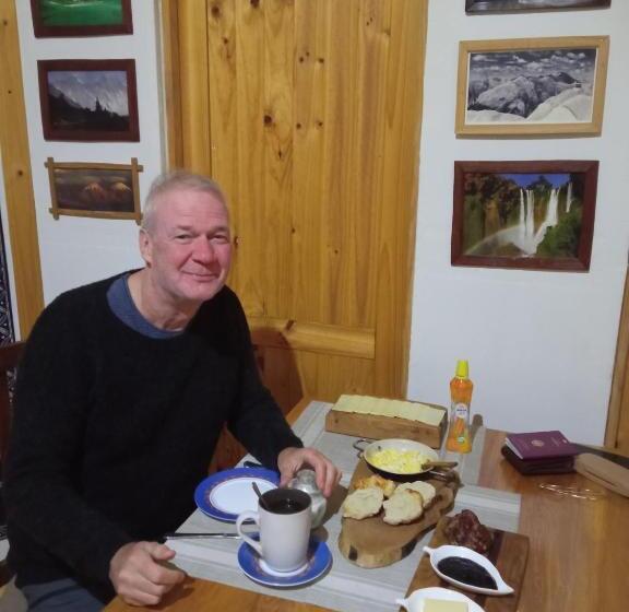 بنسيون La Frontera Bed & Breakfast, Valle Cochamó