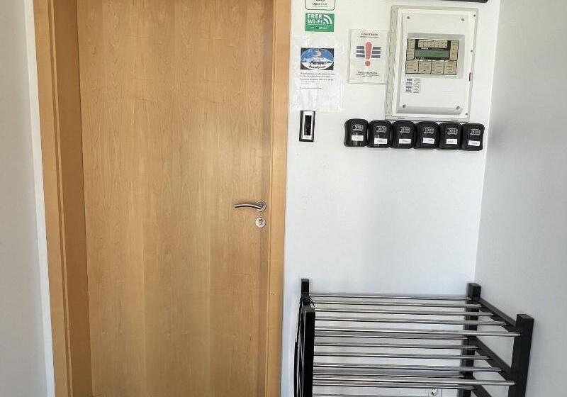 پانسیون Media Luna Guesthouse