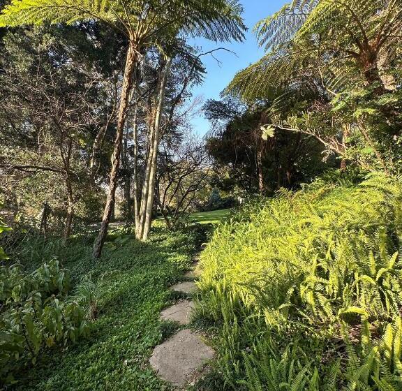 펜션 Serene Place Guest House & Conference Venue Affordable Luxury With Backup Power