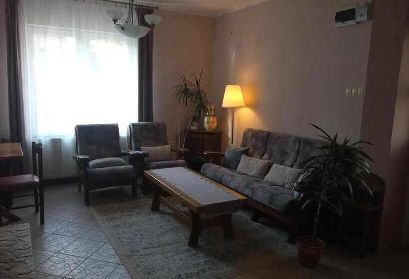 펜션 Villa Atriolum