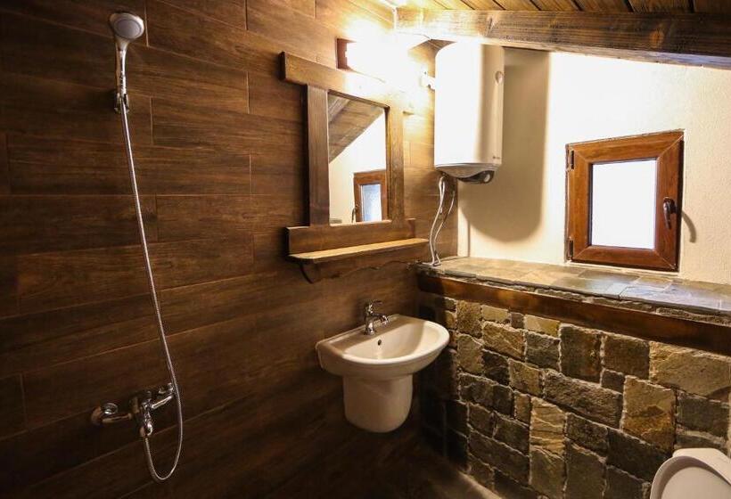 פנסיון Yancheva Guest House