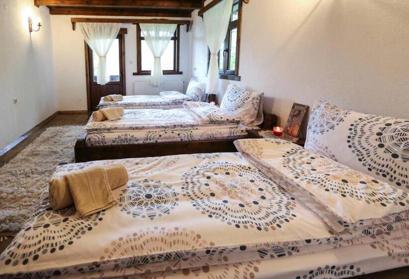 פנסיון Yancheva Guest House