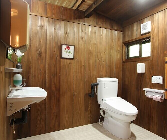 Ryokan Takimi Onsen Inn That Only Accepts One Group Per Day
