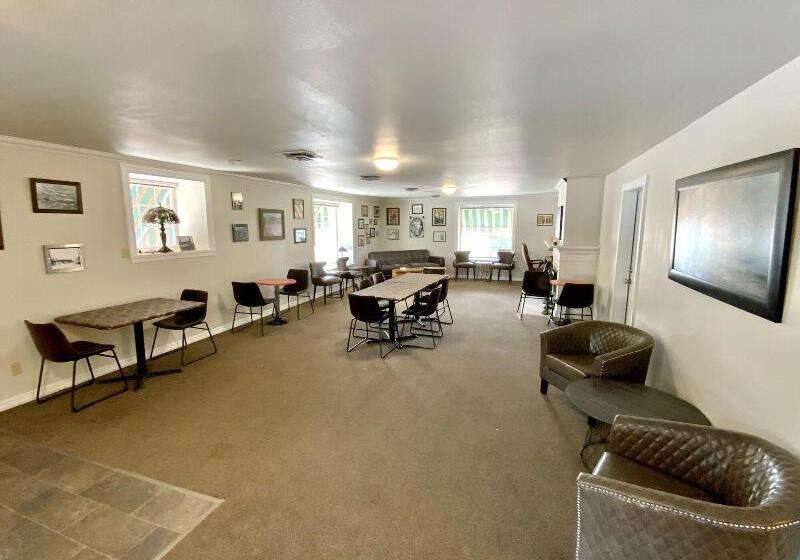 Soap Lake Natural Spa & Resort