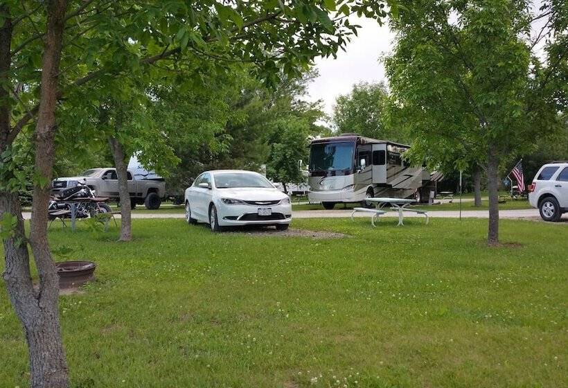 Sudbury Court Motel And Rv Park