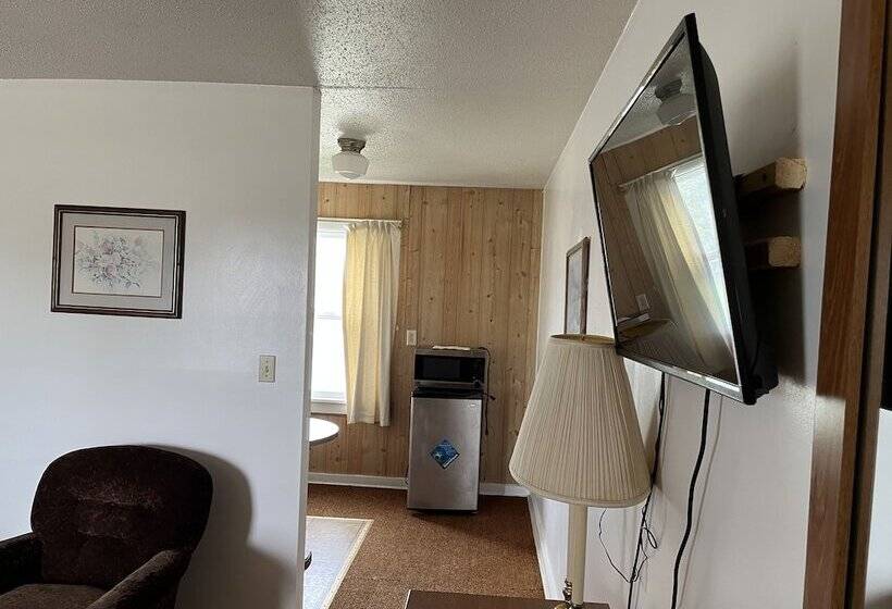 Sudbury Court Motel And Rv Park