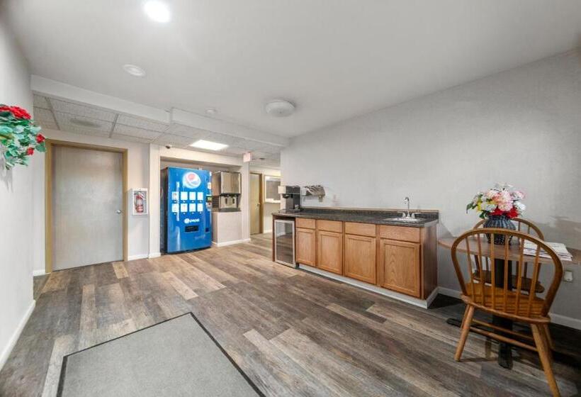 旅馆 Executive Inn