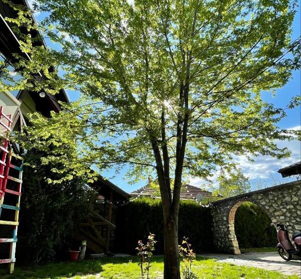 فندق صغير Hanul Moara Veche Pensiune Restaurant