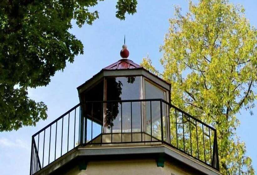 فندق صغير Harbor Light Inn