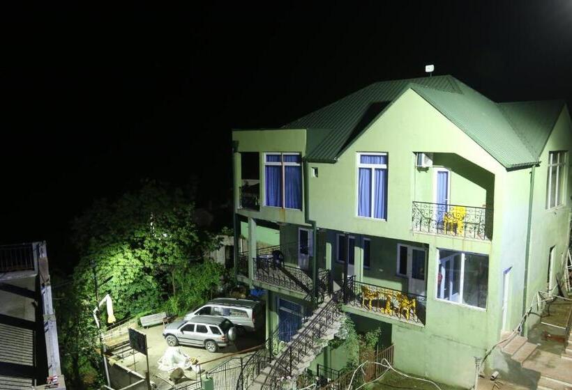 هاستل Inn David