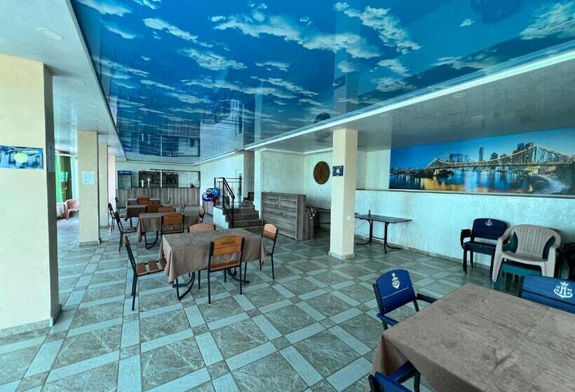 هاستل Inn David