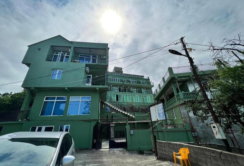 هاستل Inn David