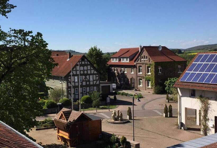 Общежитие Landgasthof Hotel Zur Linde