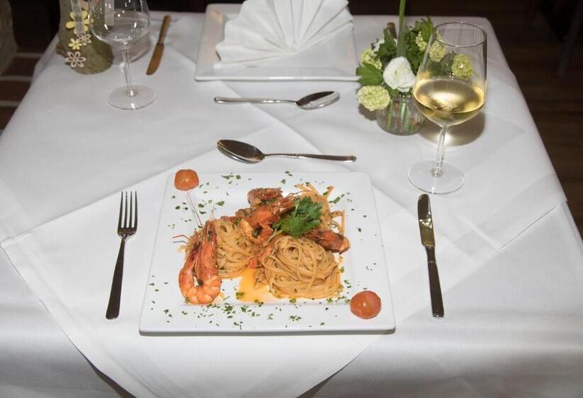 Общежитие Landgasthof Hotel Zur Linde