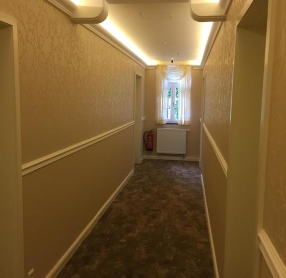 Общежитие Landgasthof Hotel Zur Linde