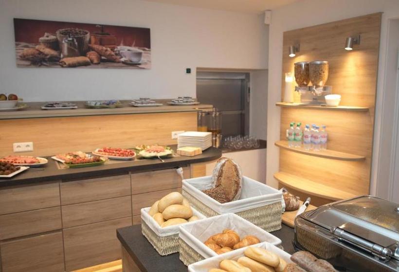 Общежитие Landgasthof Hotel Zur Linde