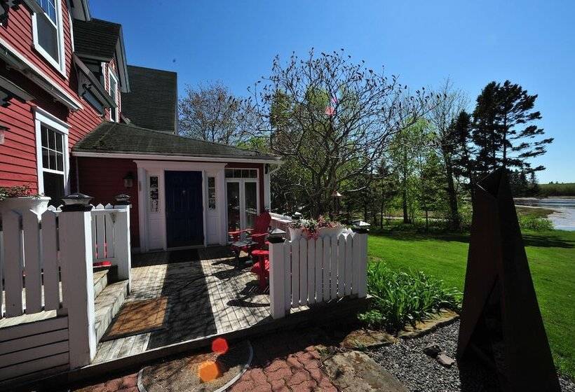 فندق صغير Little Shemogue Inn