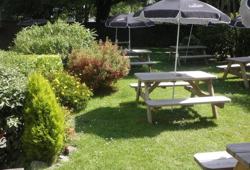 הוסטל Longfrie Inn