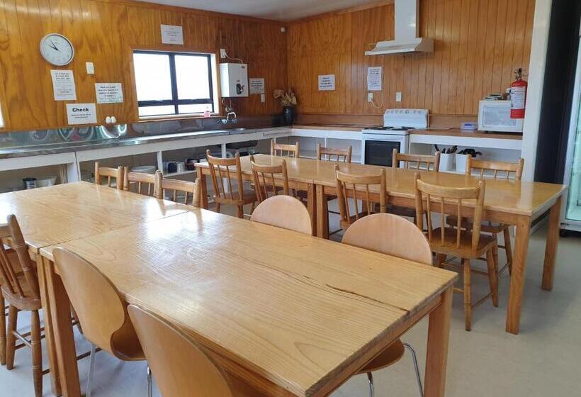 הוסטל Manowhenua Lodge