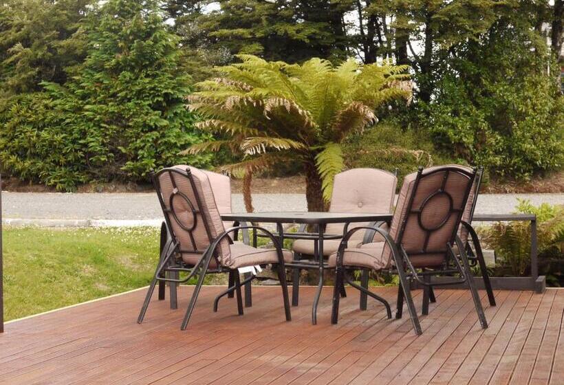 הוסטל Manowhenua Lodge