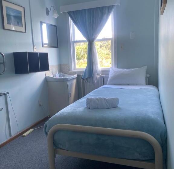 הוסטל National Park Alpine Lodge