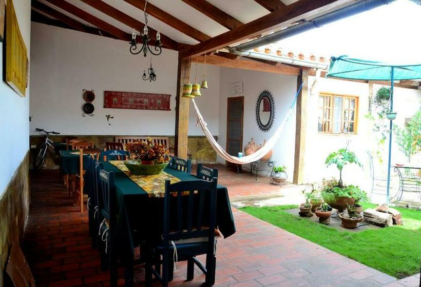 هاستل Posada Guasu