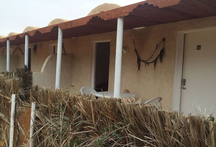 هاستل Résidence La Source