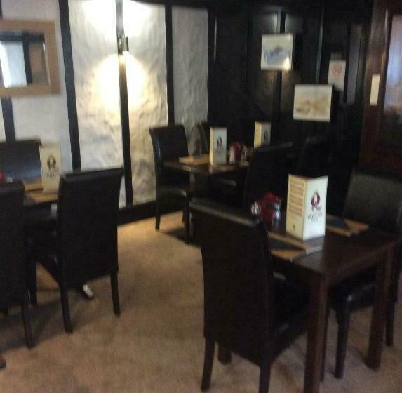 호스텔 The Queens Inn