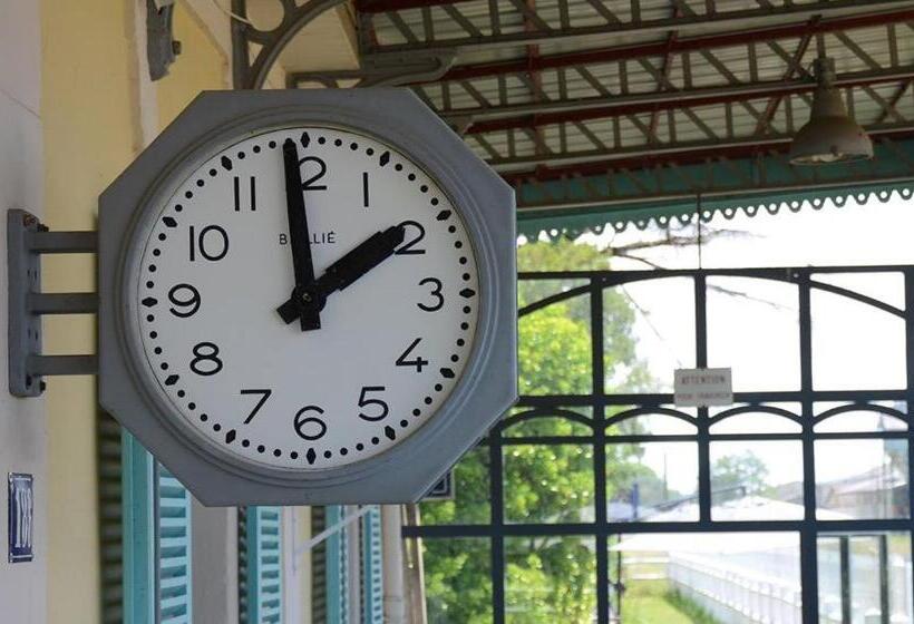 住宿加早餐  Avenue De La Gare