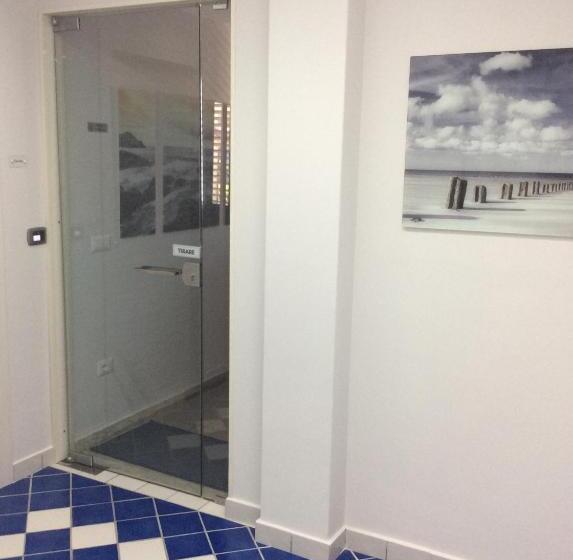 ベッドアンドブレックファースト Be And Be