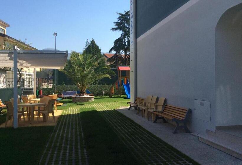 ベッドアンドブレックファースト Be And Be