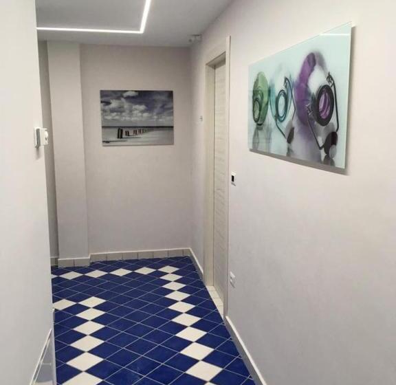 住宿加早餐  Be And Be