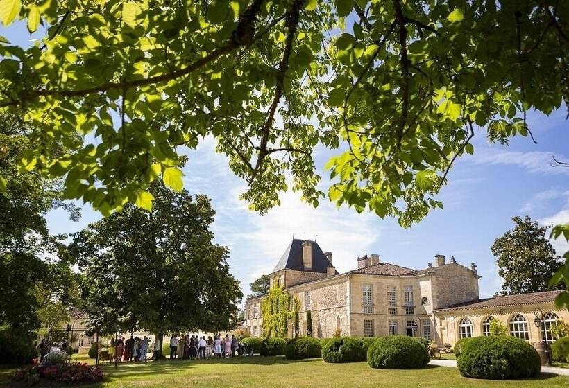 ベッドアンドブレックファースト Château De La Ligne