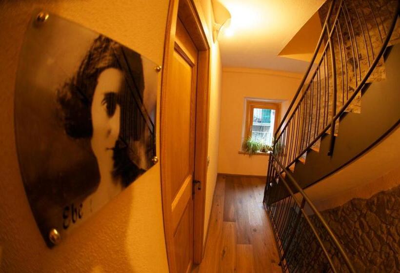 مبيت وإفطار Corte Della Maddalena