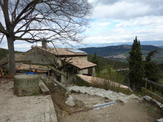 مبيت وإفطار Ferme Des Combettes