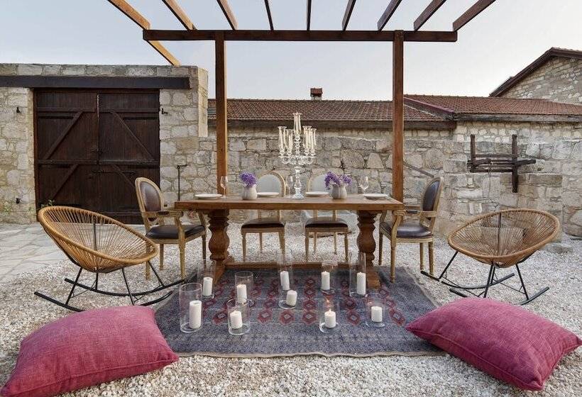 مبيت وإفطار Meleni Cottage Houses