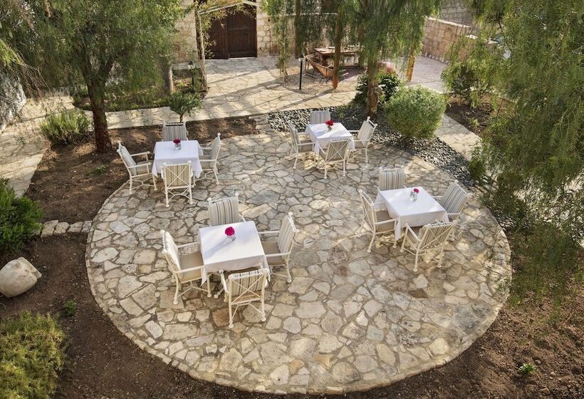 مبيت وإفطار Meleni Cottage Houses