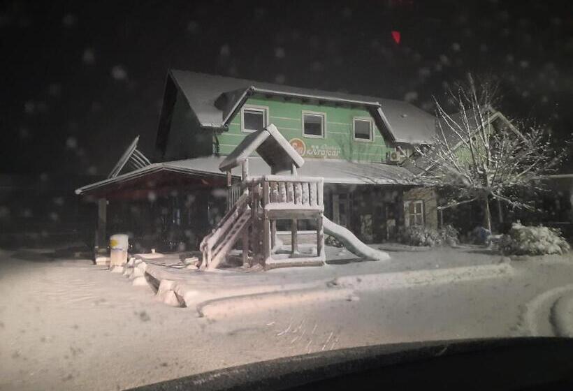 تختخواب و صبحانه Rooms En Krajcar